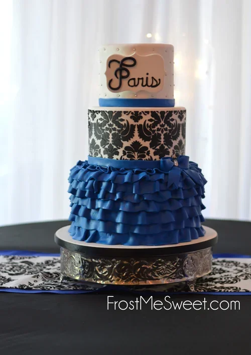 paris damask cake.webp