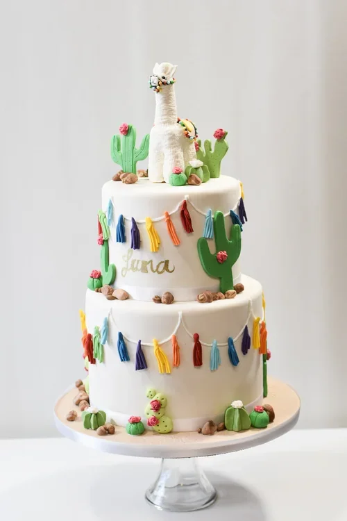 llama mexicana cake.webp