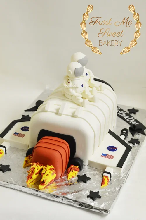 space+rocket+cake.webp