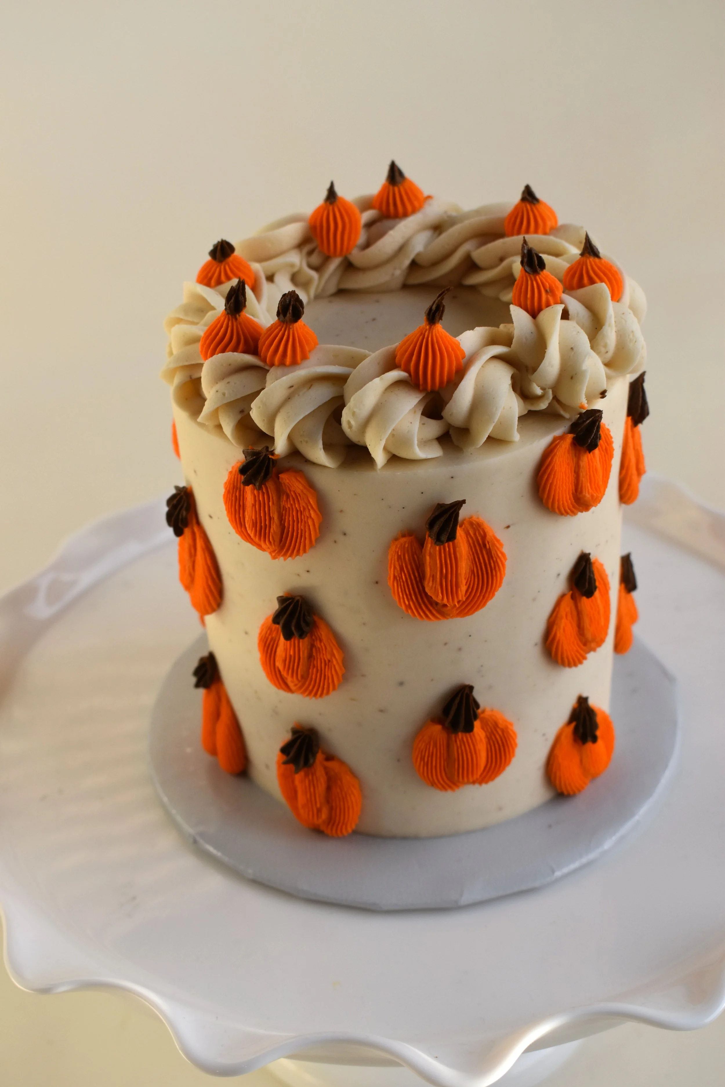 pumpkin fall halloween cake 4.jpg