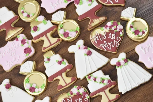 bridal+shower+cookies.webp