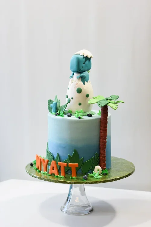 dino cake1.webp