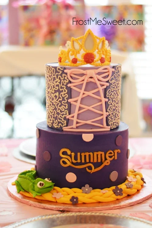 rapunzel cake.webp