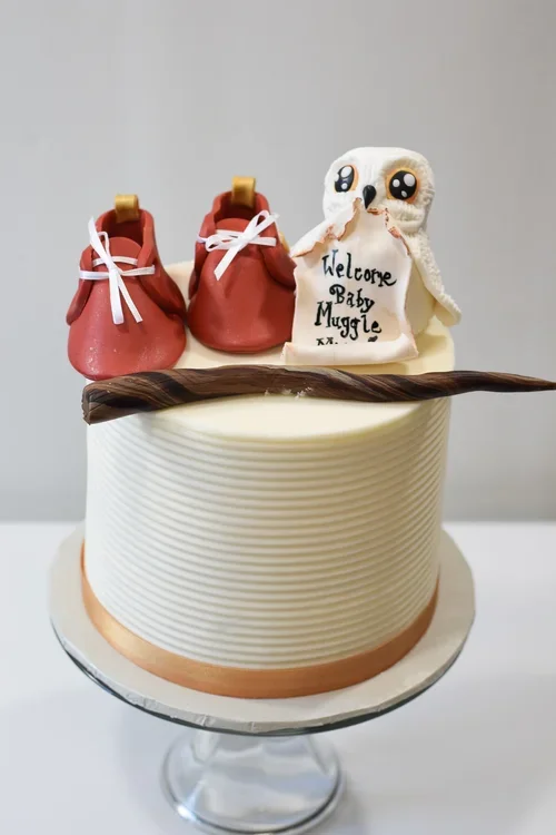 Baby Shower cake potter.webp