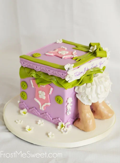 Baby Shower cake baby toy box.webp