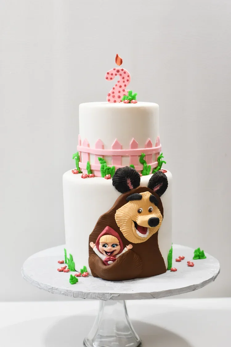 masha and the bear cake 2.webp