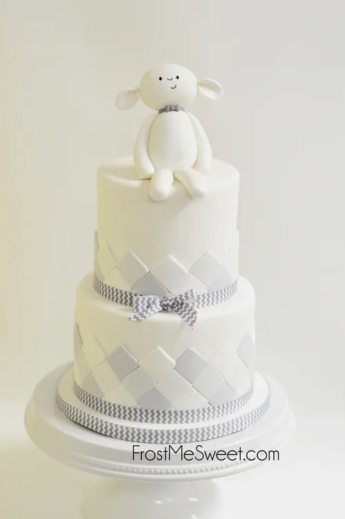 Baby Shower cake lamby.webp