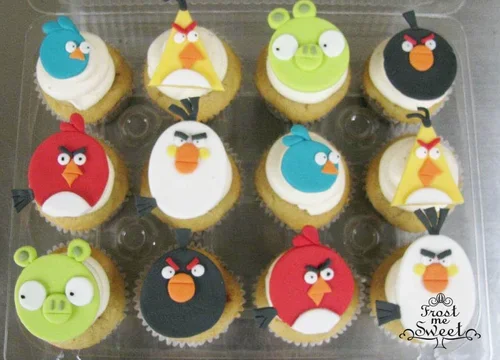 angry_bird_cucpakes285161713_large.289163447_large.webp