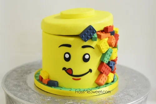 lego cake 2.webp
