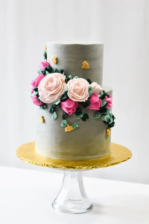 buttercreamfloer cake.webp