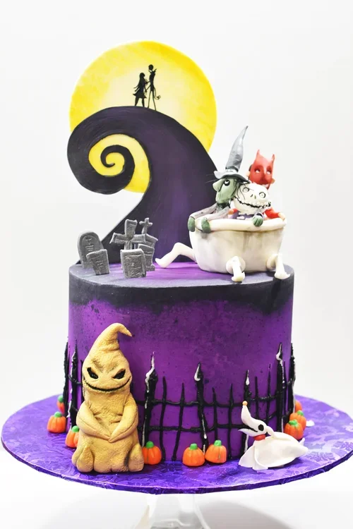 nightmare+before+christmas+cake.webp