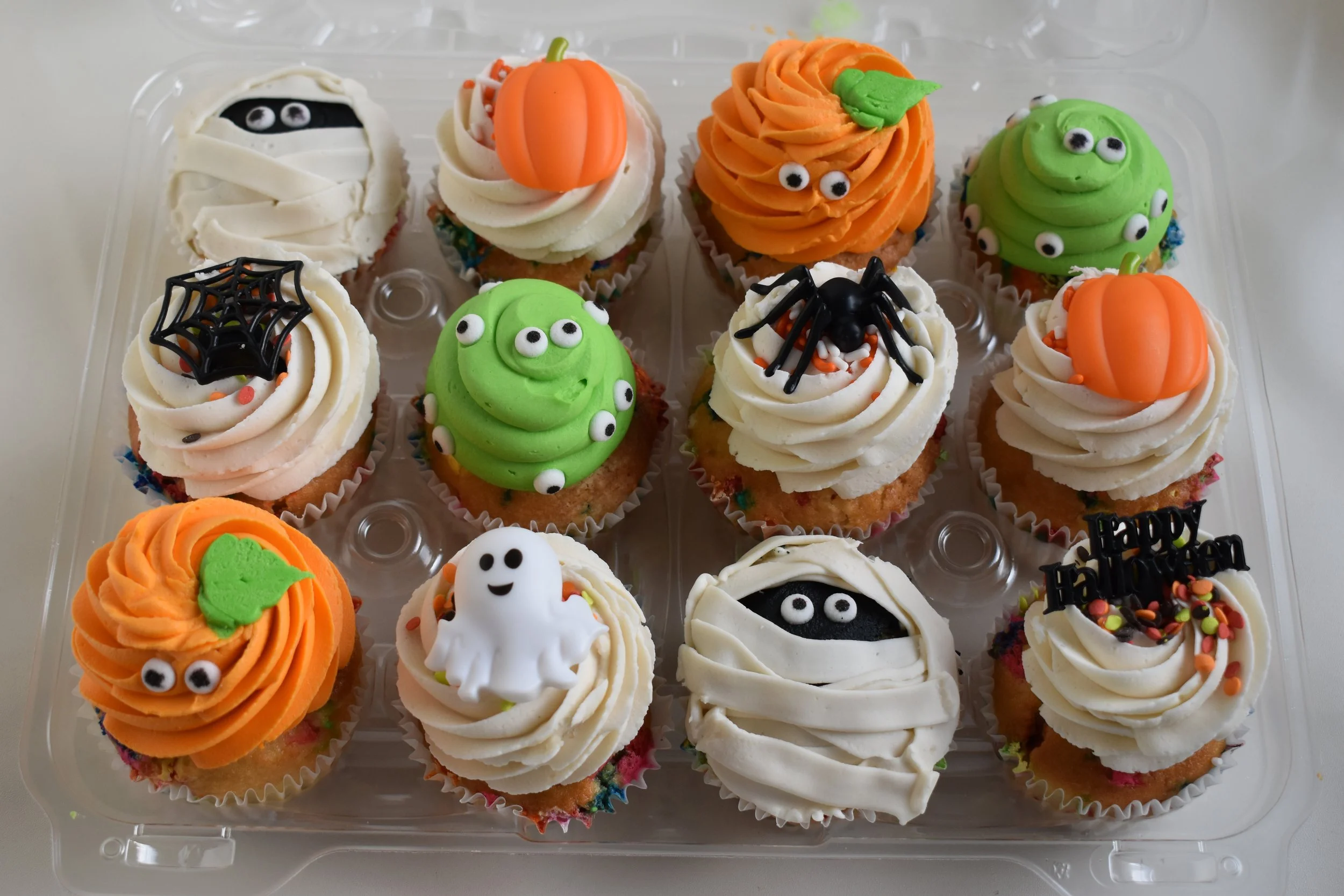 halloween variety pack cupcakes 3.jpg