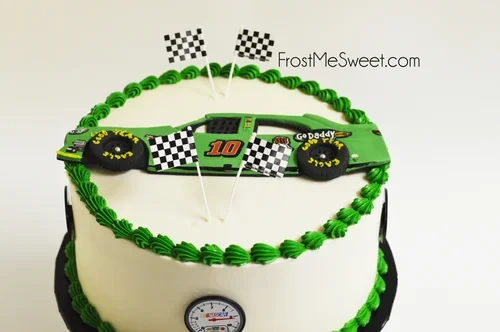 race car cake.webp