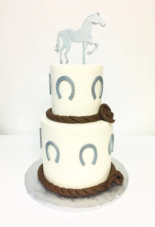 horse+and+shoes+cake+white+and+silver.webp