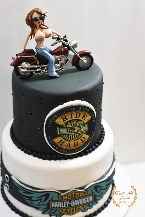 NAKED+WOMAN+HARLEY+CAKE.webp