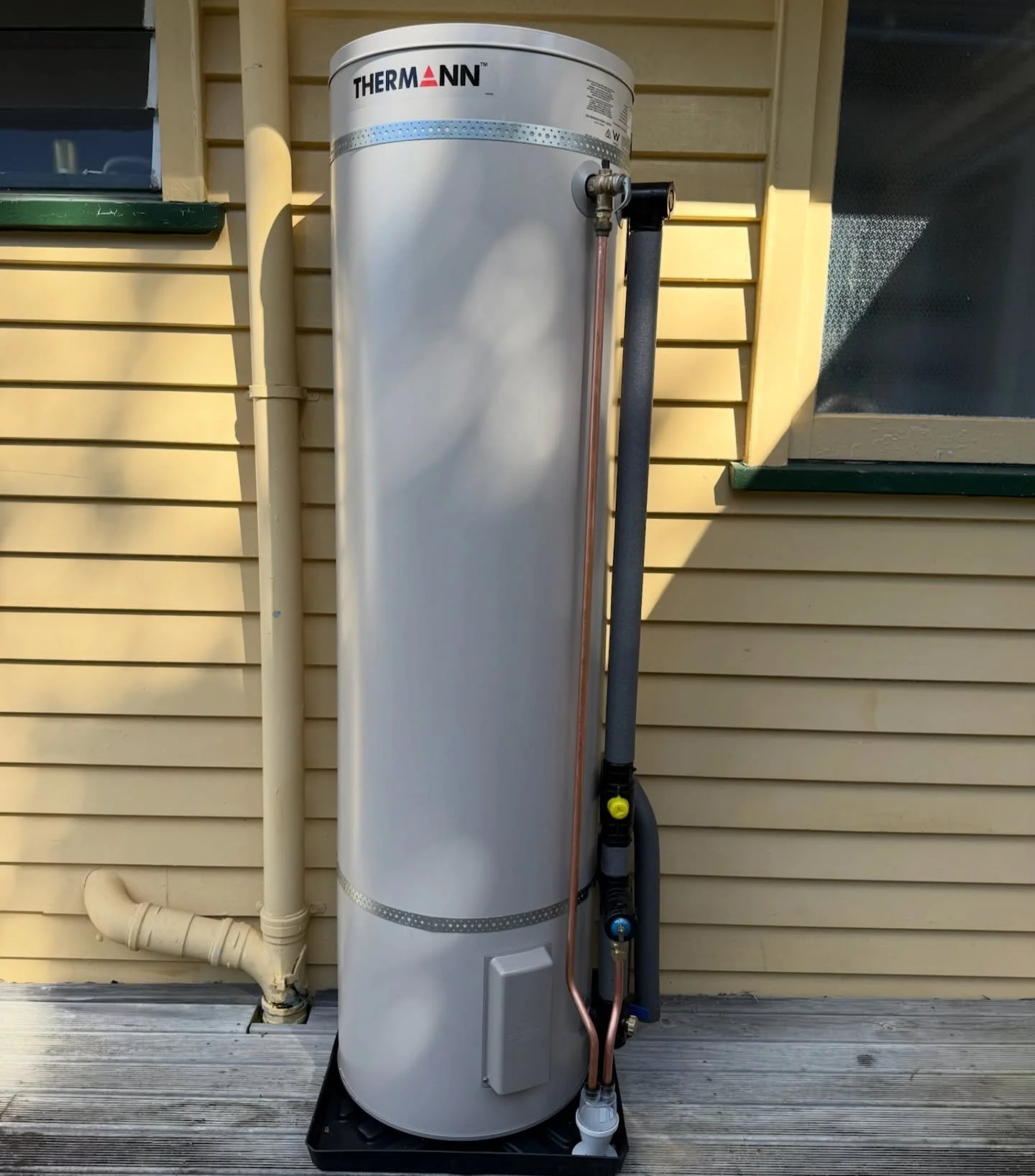 Why move your cylinder outside? More indoor storage space! ✨