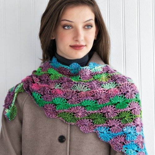 @noroyarns Magazine just released its preview of Issue 29, and I'm so psyched to have a pattern included in it! This is pattern number 9, the Bellflower. Fulll preview here: https://shoplocal.knittingfever.com/products/k-noromag-29