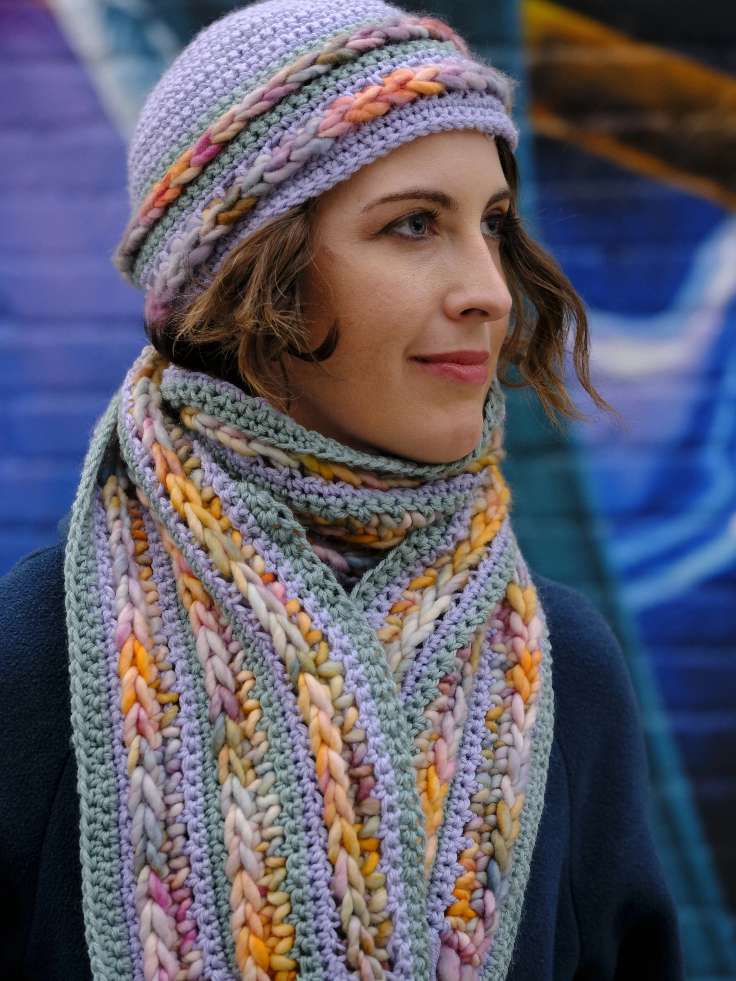 Promenade Hat and Scarf Pattern Set