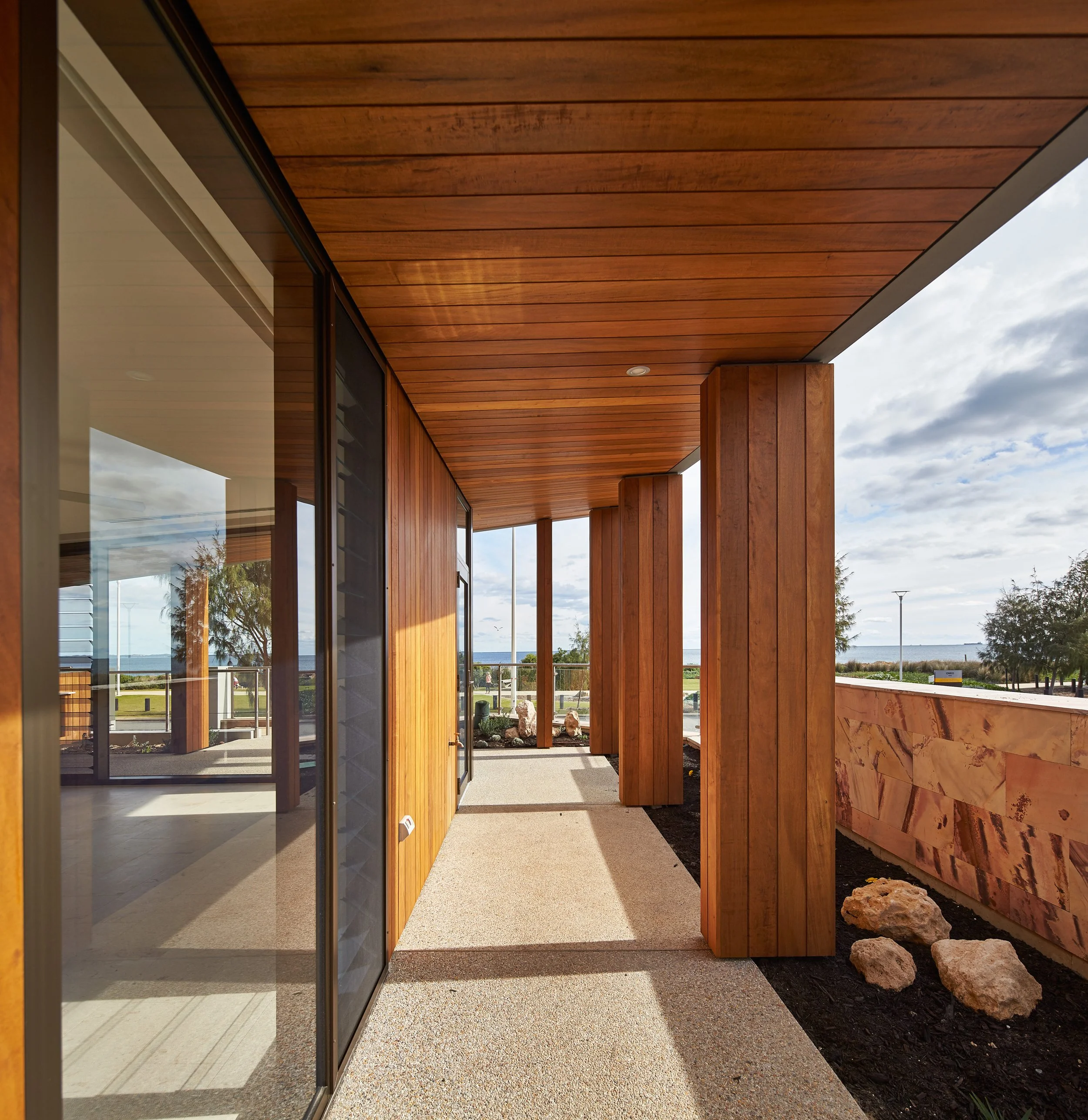 150614 Omeo House 0337+340.jpg