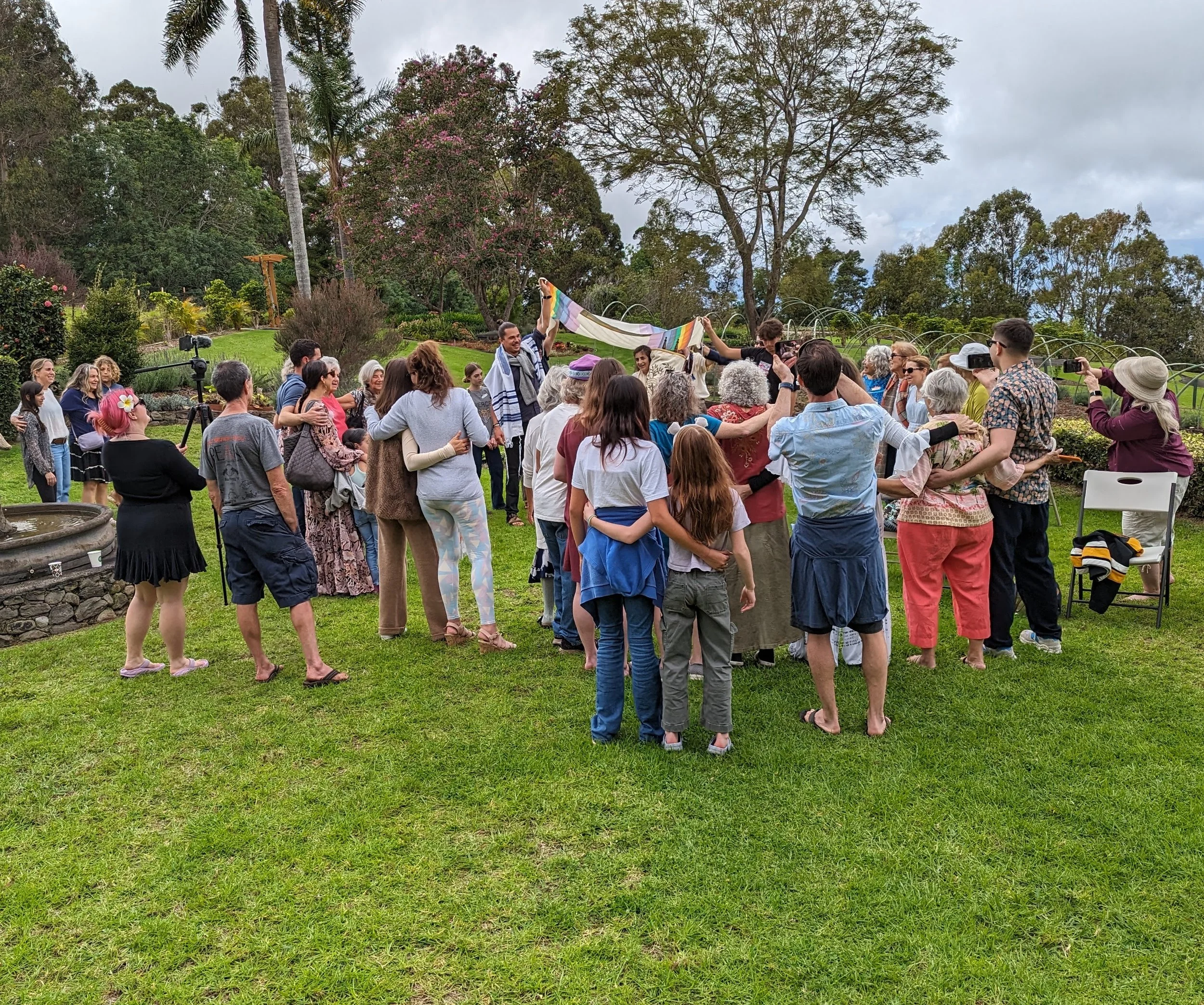 MJO Haschnasat Sefer Torah, where we welcomed our Eytz Chayim Torah