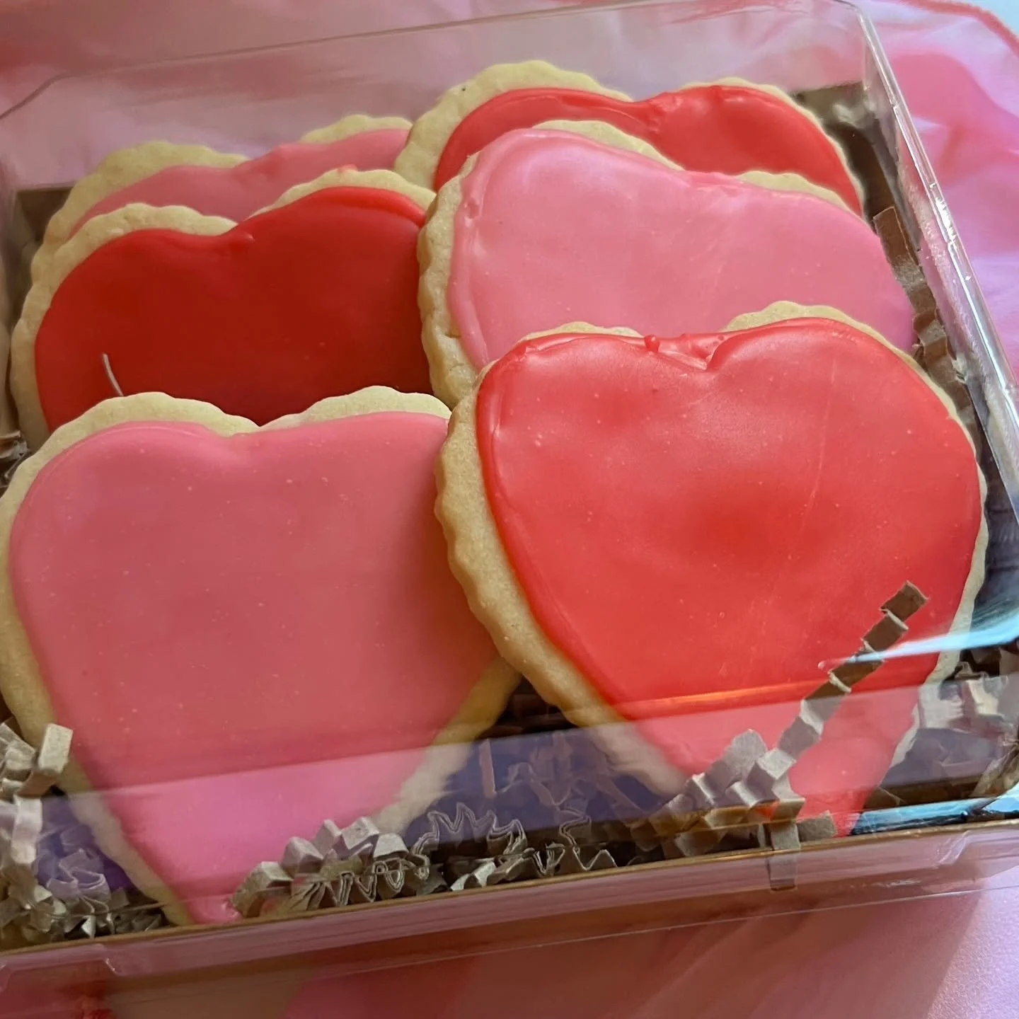 Tomorrow is the last day to order cookies for valentines day!
One box has six sugar cookies and costs $5 
Fill out the form below or DM me to order
https://docs.google.com/forms/d/e/1FAIpQLSdbTT4EEpgXeurrUdvaiPpC7995LpYuA52FRJilHxaTOsPLIg/viewform?us