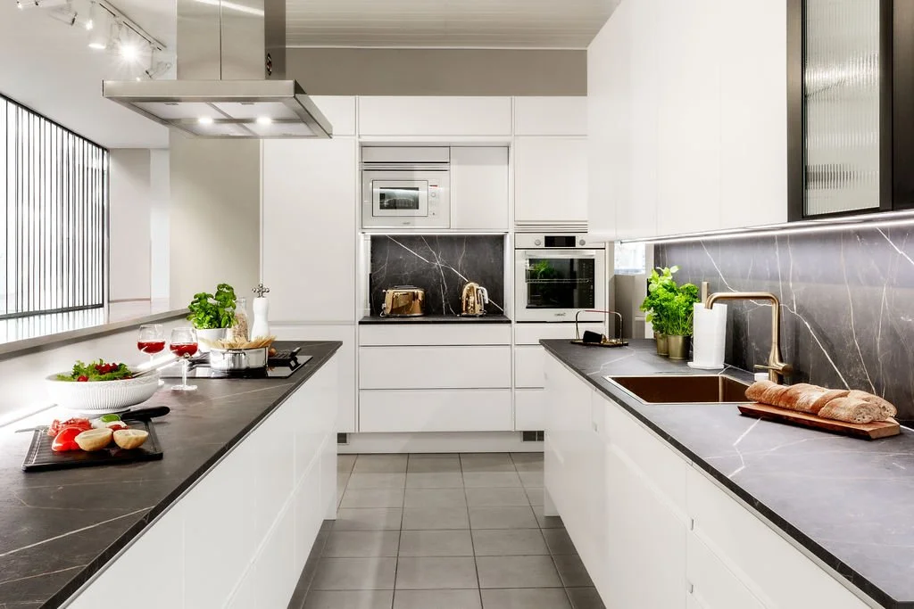 Moderni keittiö suunnittelu Lahti