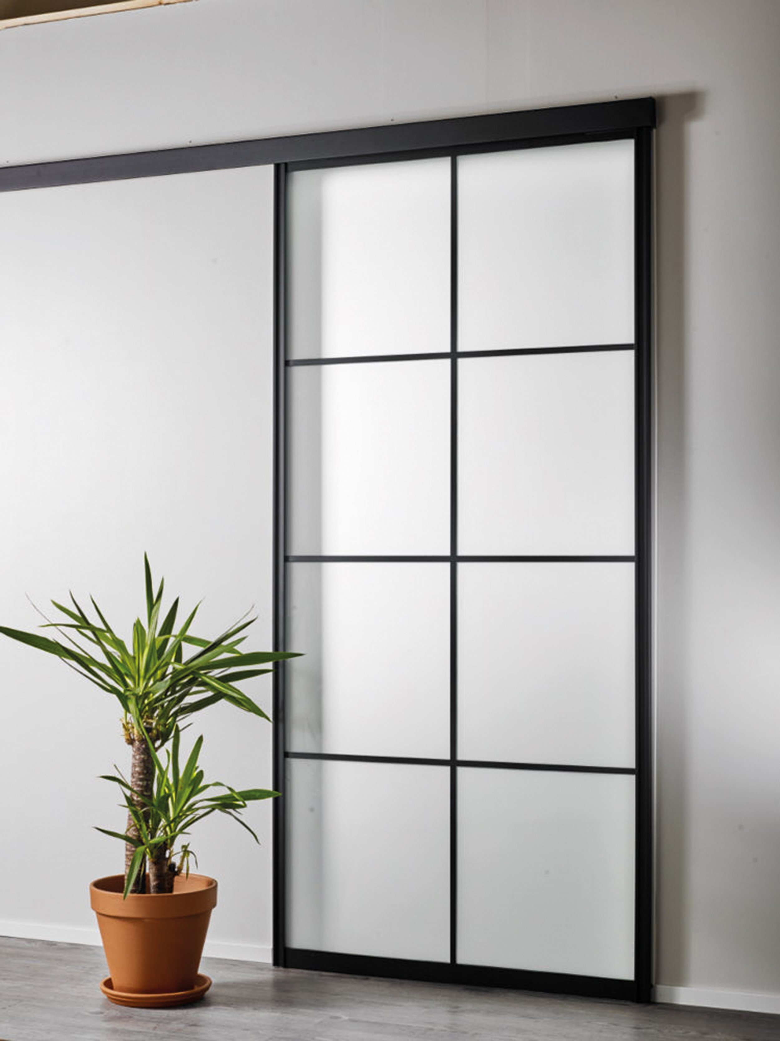 Casagrande_21050_tilanjako musta_valk levy.jpg