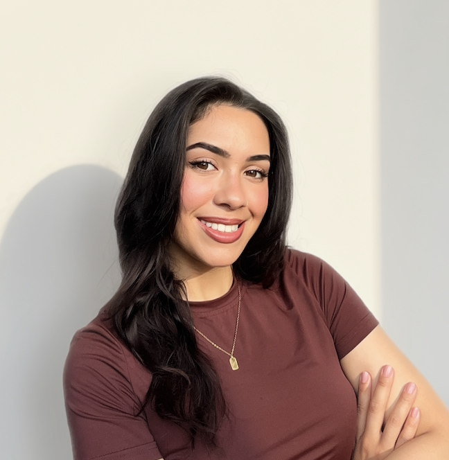 Katherine, founder of Sakoura Aesthetics, brow and lash specialist providing bespoke brow artistry, lash enhancements and waxing treatments in South London.