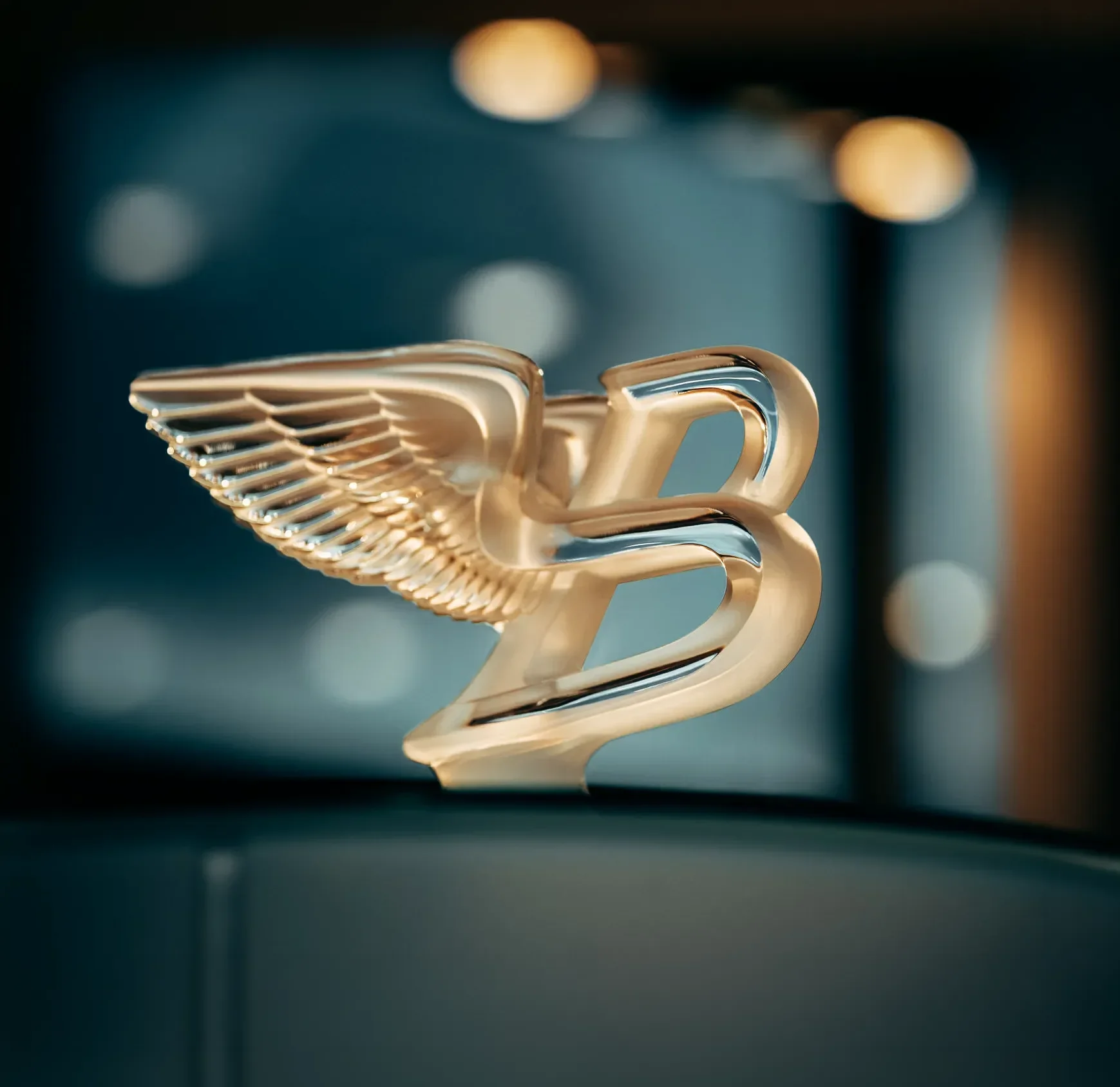 Bentley hnw social media marketing strategy