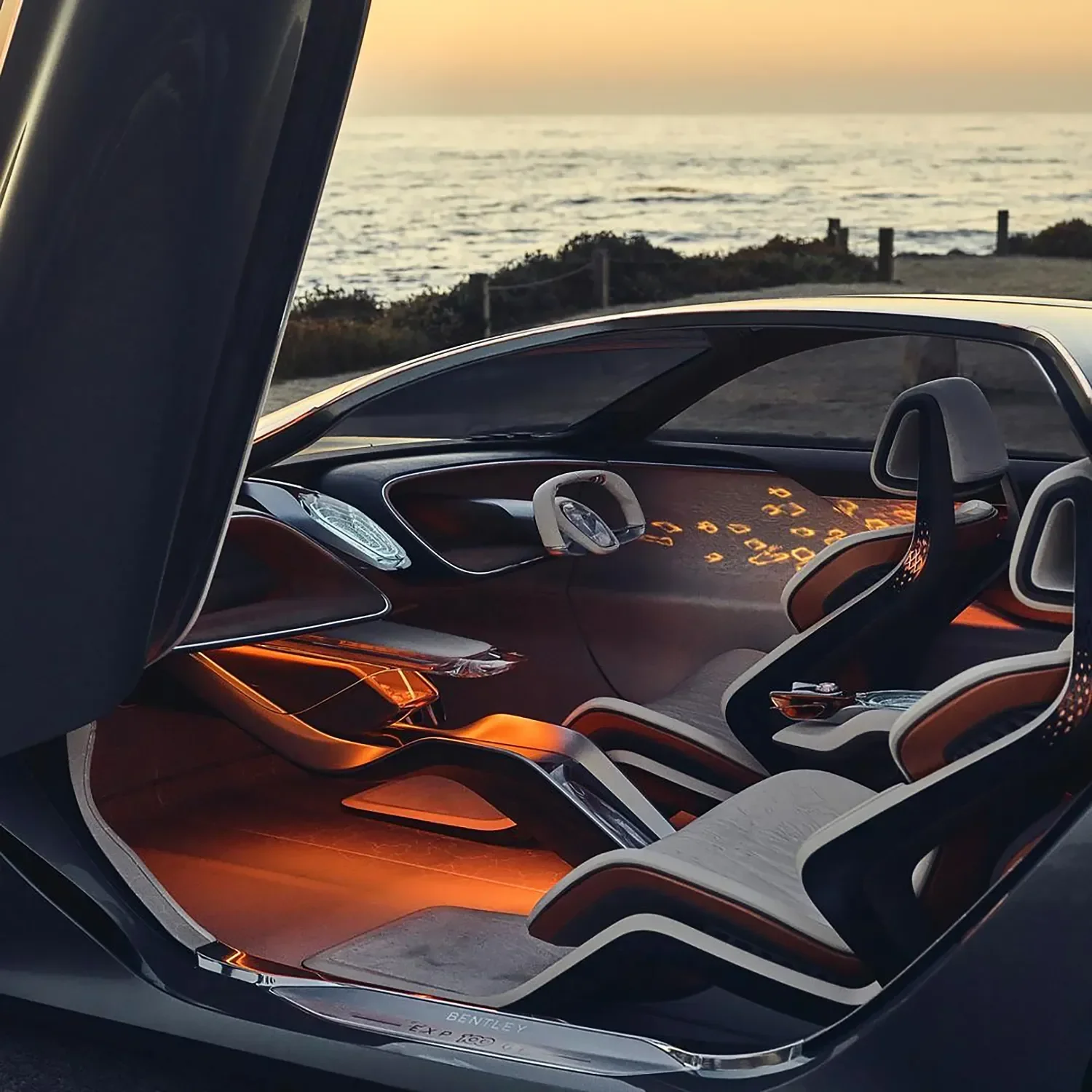 Bentley EXP100GT | 24,708 audience posts with 96.4% positive sentiment