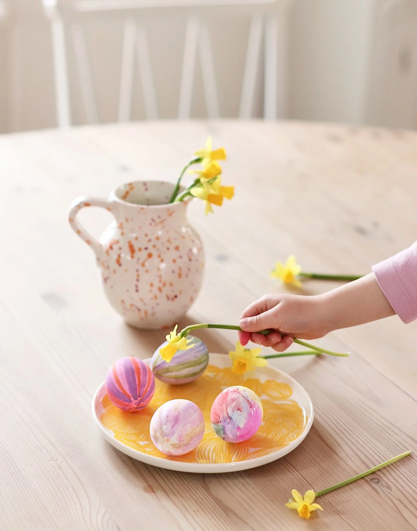 T&auml;h&auml;n aikaan vuodesta parasta on valo ja hele&auml;t s&auml;vyt 🧡 P&auml;&auml;si&auml;isen&auml; otetaan rennosti, t&auml;&auml;ll&auml; viel&auml; yksi potilas p&ouml;tk&ouml;tt&auml;&auml;&hellip; jospa p&auml;&auml;st&auml;isiin pikkur