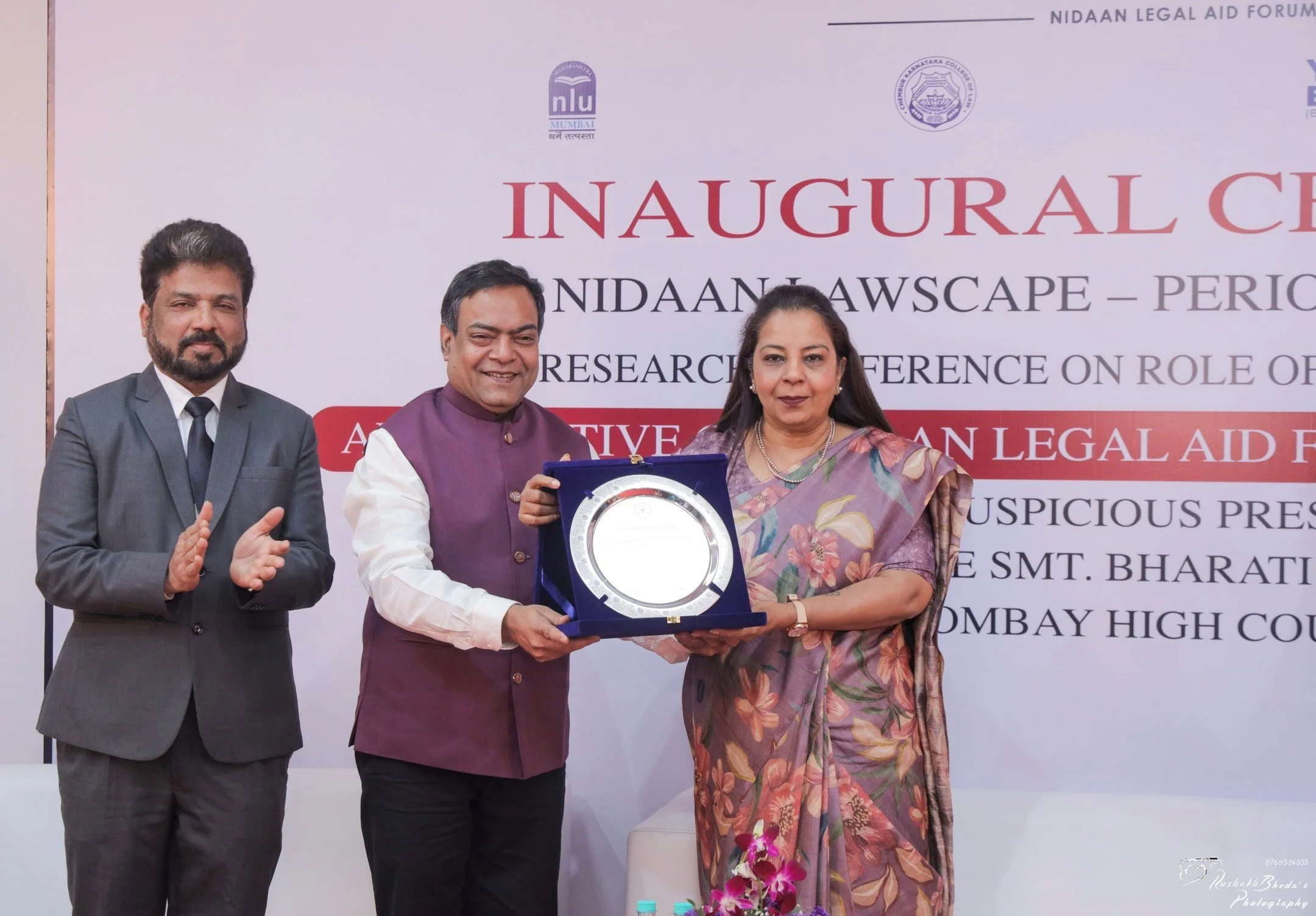 Chairman, Nidaan, Adv Nilesh Agarwal, Gladly honouring Hon’ble Justice Smt. Bharati Dangre, Justice, Bombay High Court