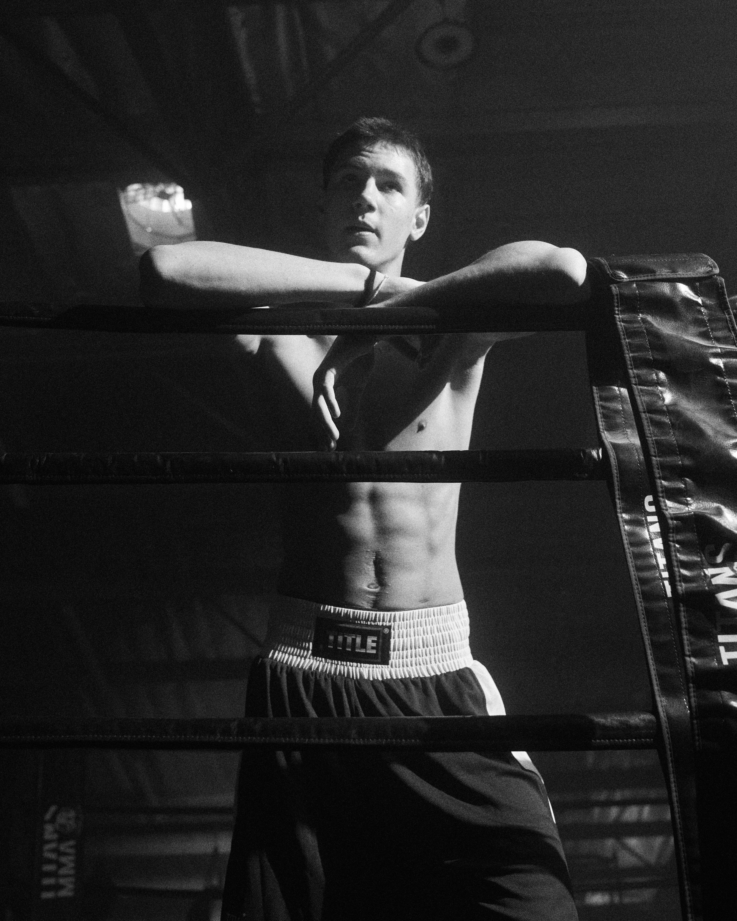 TITLE_Boxing_April2026_Card_01_0442.jpg