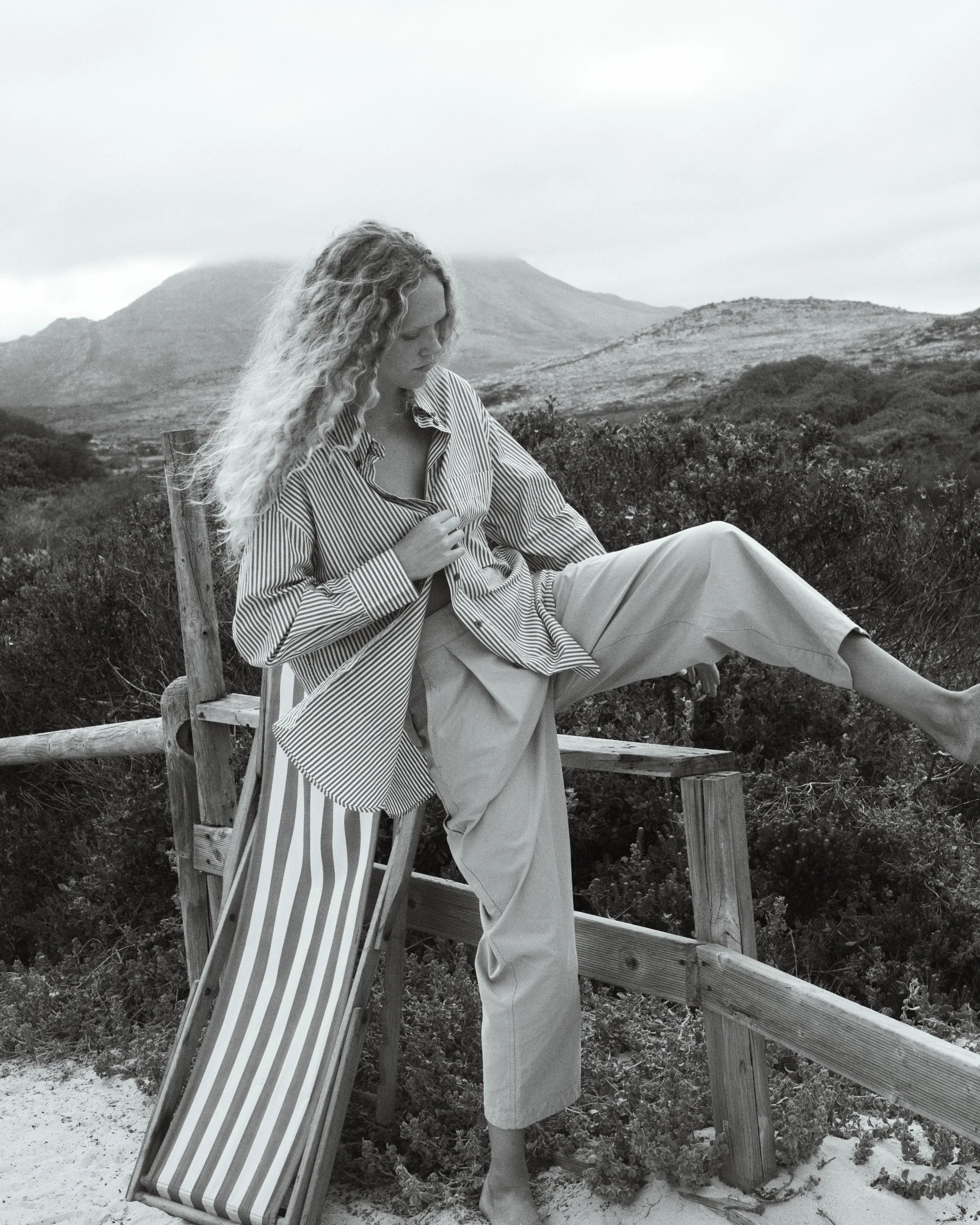 EatDust_SS25_10Dec2024_Card_02_0376 1.jpg