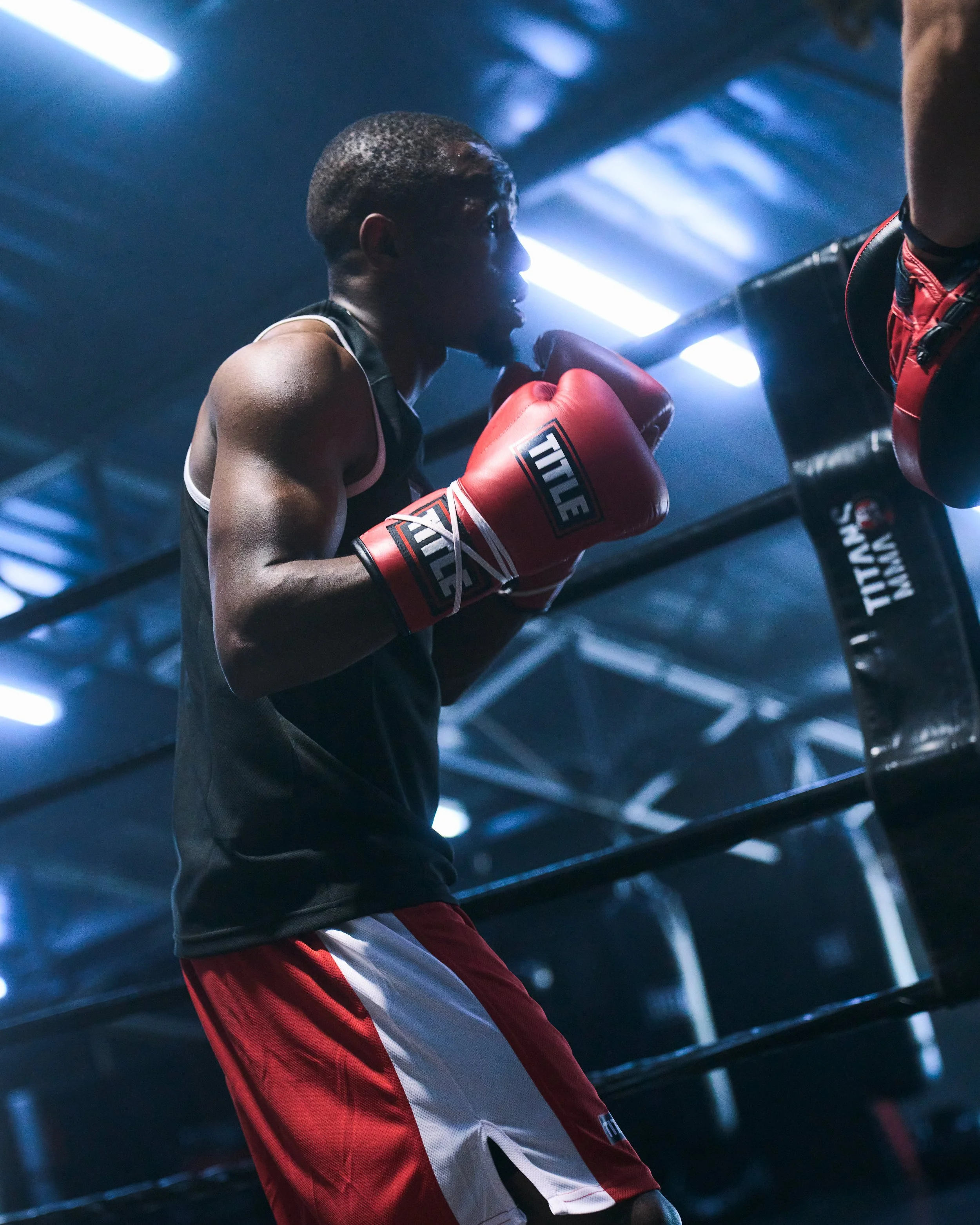 TITLE_Boxing_April2026_Card_03_4250.jpg