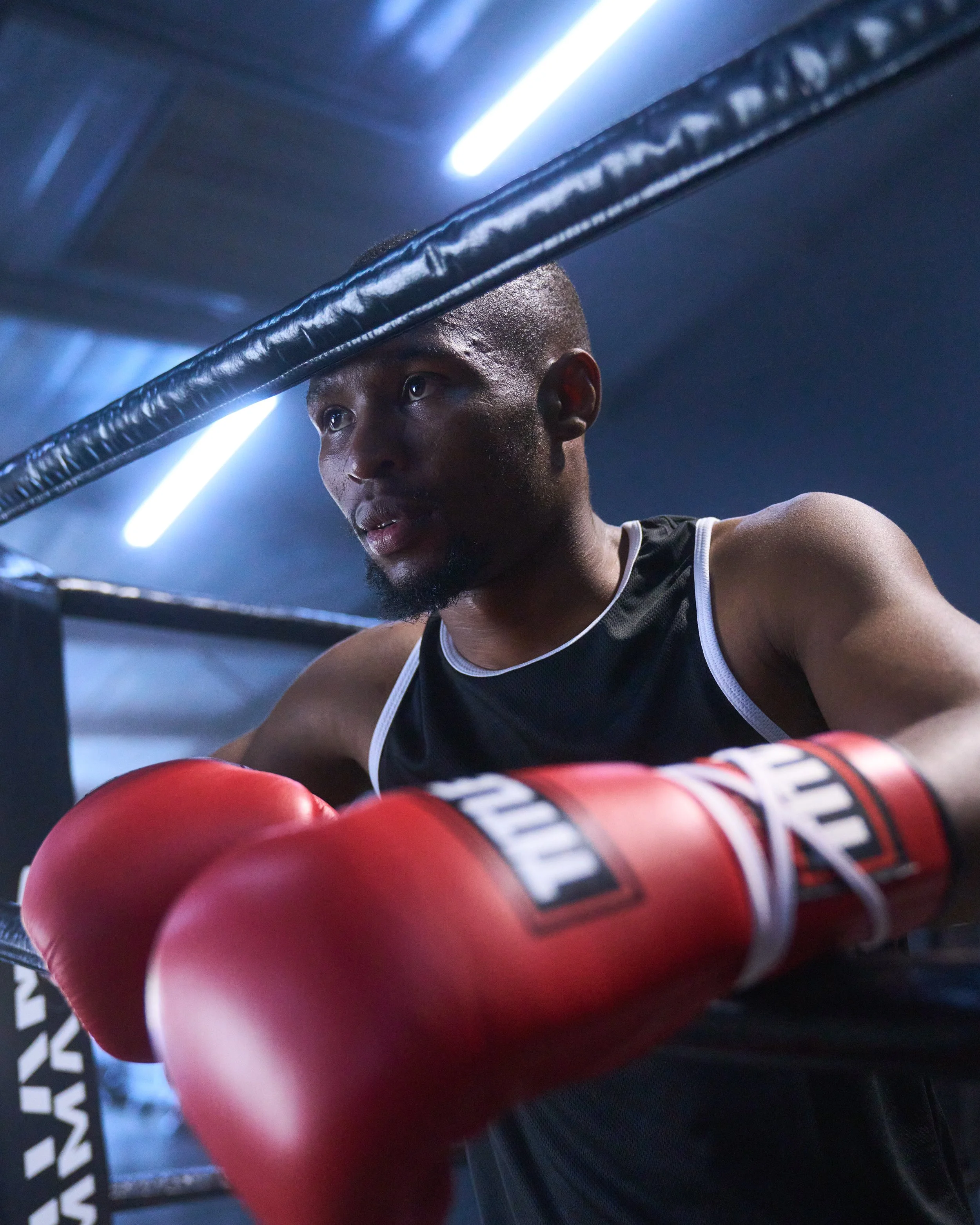 TITLE_Boxing_April2026_Card_03_4118.jpg
