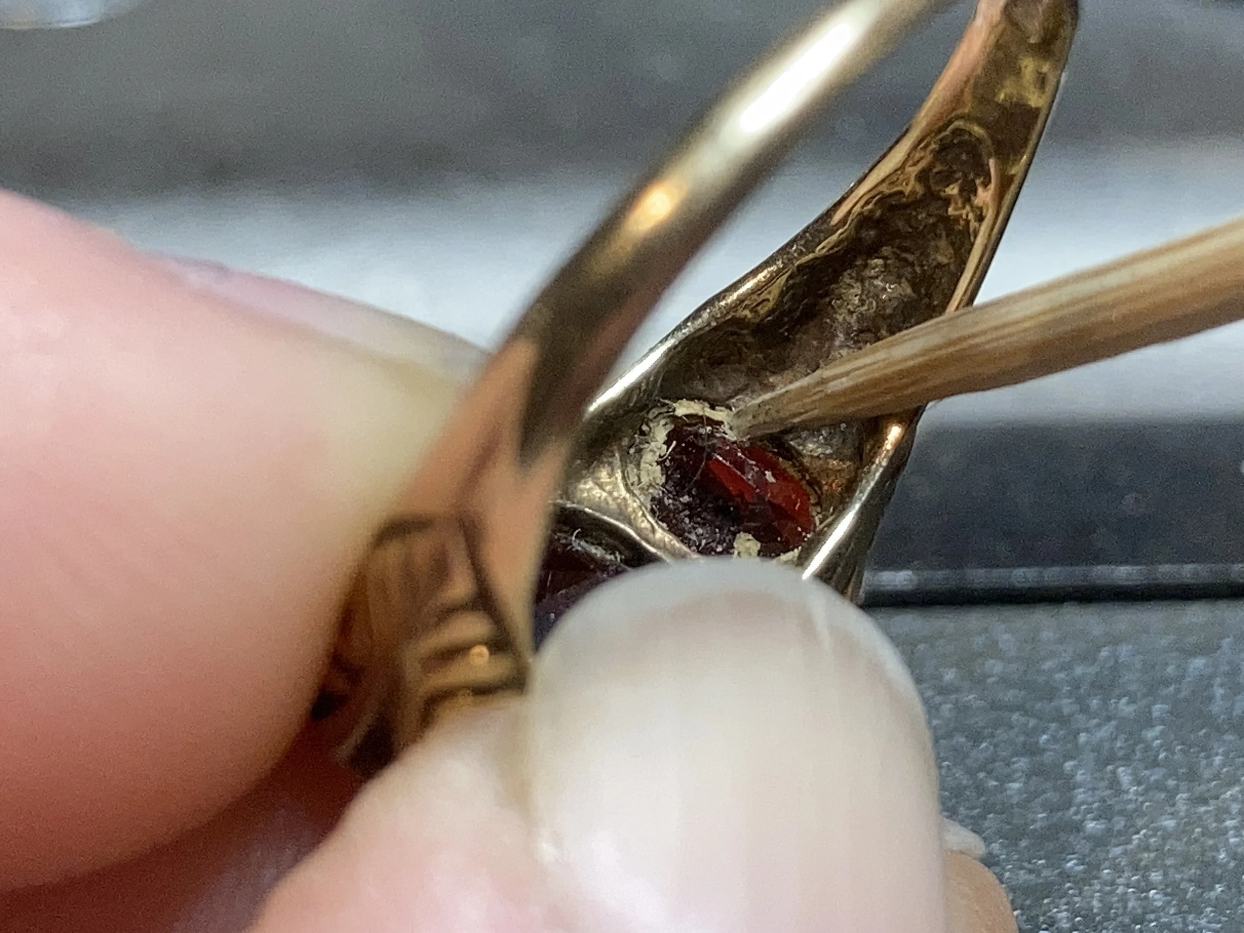 How to Clean Your Jewellery