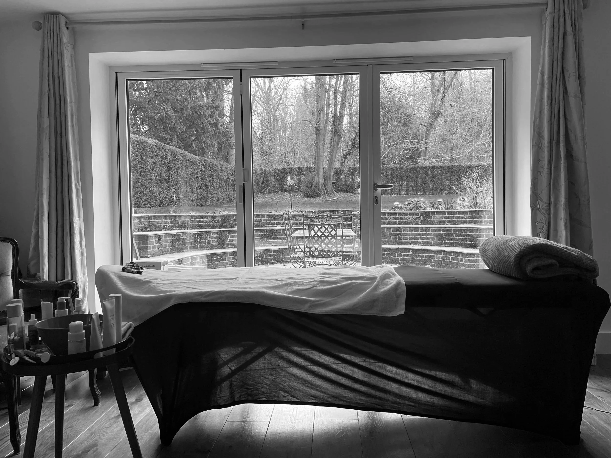 Treatment Room b&w clear