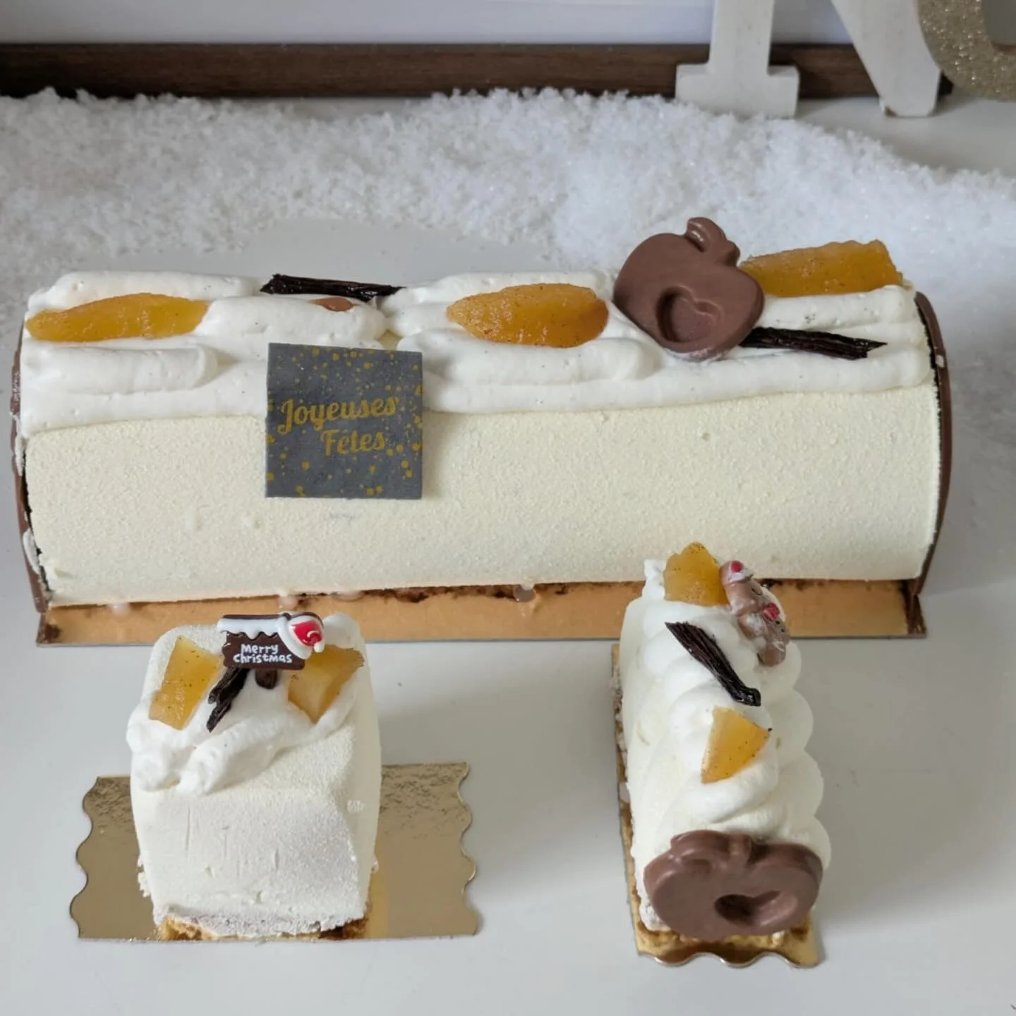 ✨ Elle est de retour&hellip; la b&ucirc;che la plus aim&eacute;e de l&rsquo;an dernier ! ✨
Vous l&rsquo;aviez command&eacute;e, recommand&eacute;e&hellip;
Alors pour 2025 la b&ucirc;che Carapom revient chez Bahria P&acirc;tisserie 🍏🤍

Une cr&eacute
