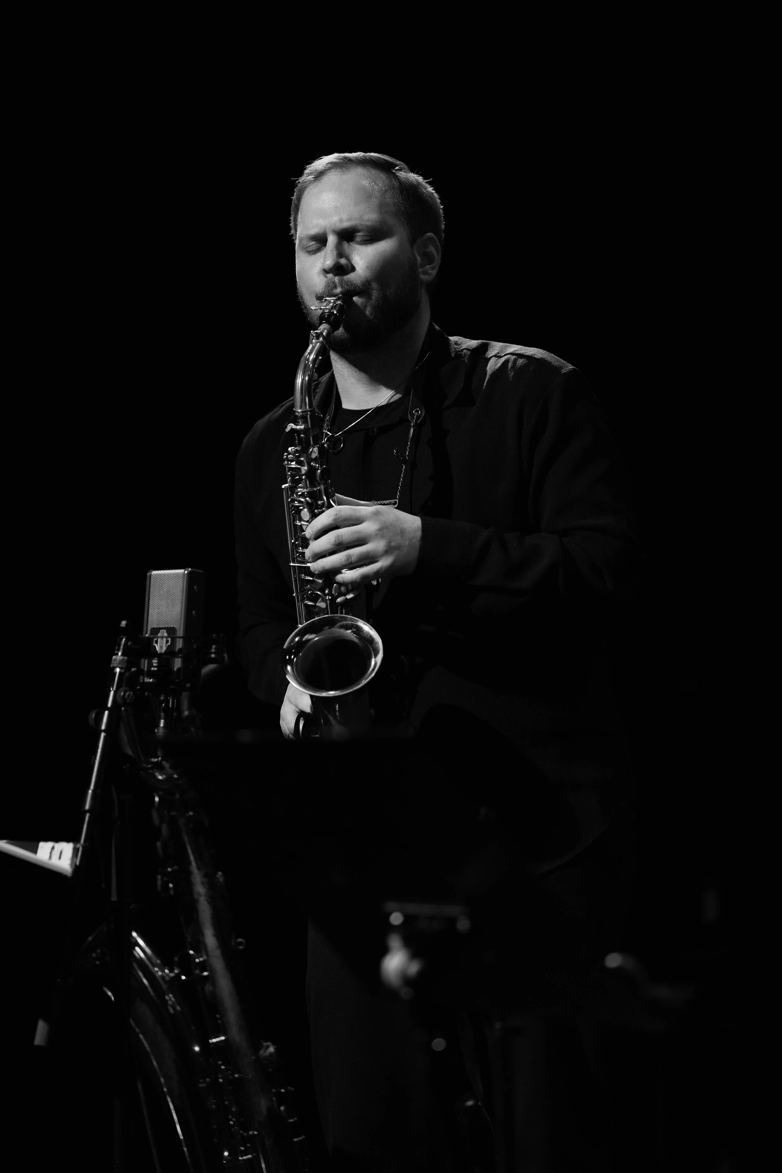 Martin Myhre Olsen playing saxophone