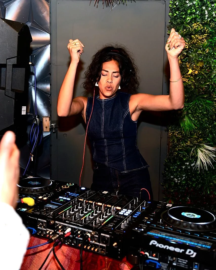 TONIGHT!

We&rsquo;re kicking things off from 8pm with our resident DJs.

Expect to hear... Beyonc&eacute;, 2pac, The Notorious B.I.G, Mary J Blige, Snoop Dogg, Missy Elliott, Usher, Daft Punk, Calvin Harris, David Guetta, Rihanna, Avicii, Black Eyed