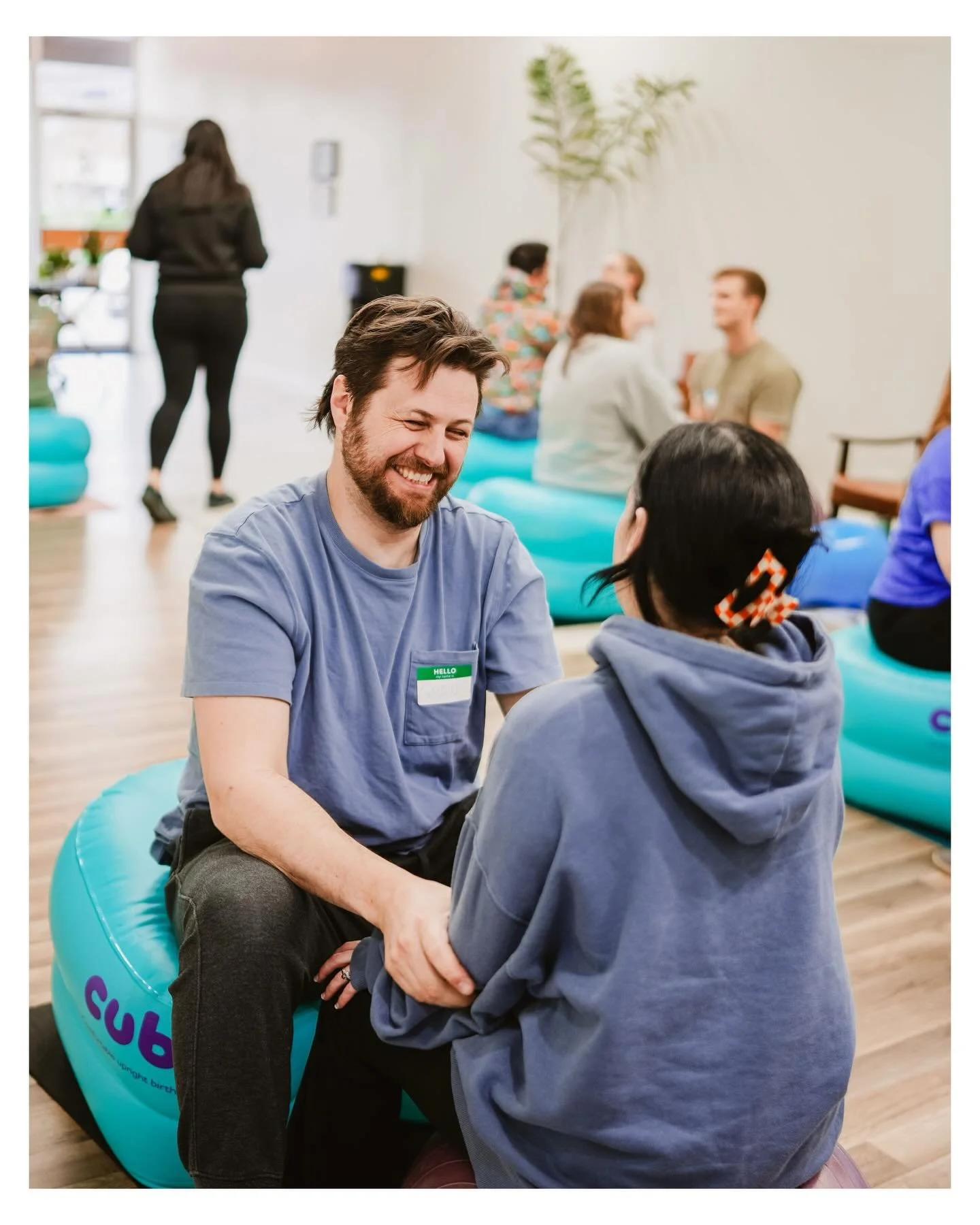 What a pleasure it was to photograph @knoxvillehospitaldoula lead a Prep4Partner&trade; class!! 

Sweet families &amp; lots of belly laughs = my favorite kind of day 🤍📸