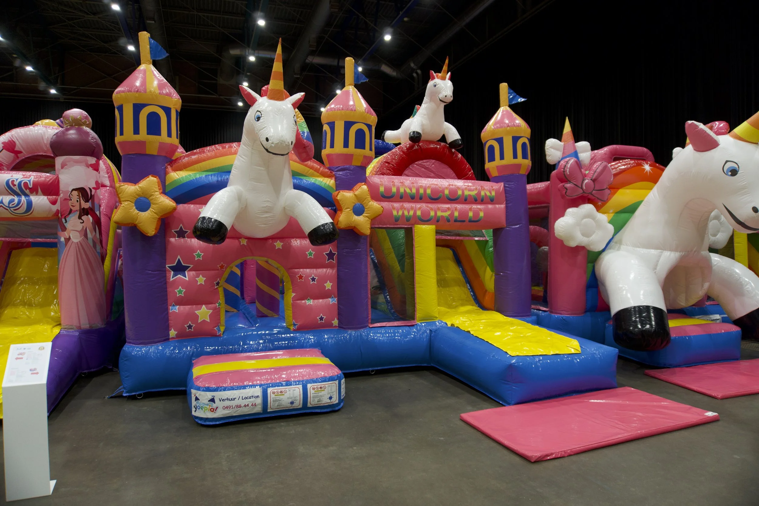 UNICORN SLIDE