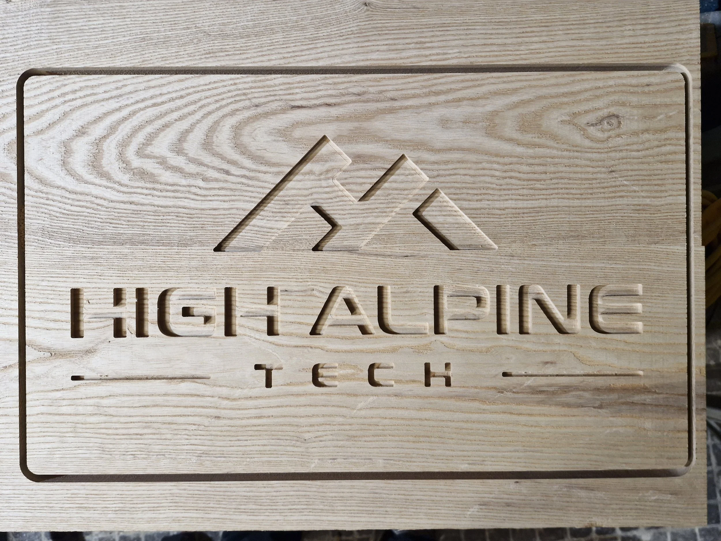 Inlay sign, Ash & Oak for High Alpine Tech