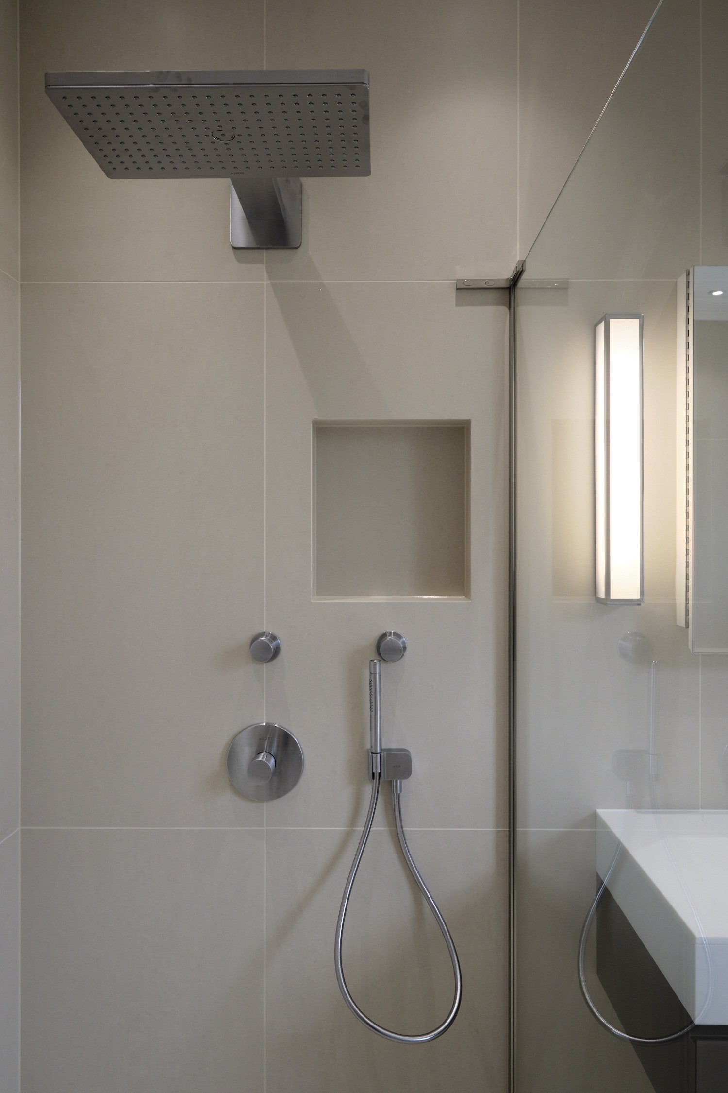 1610 Edwards Square 19-05-21 75-Web.jpg