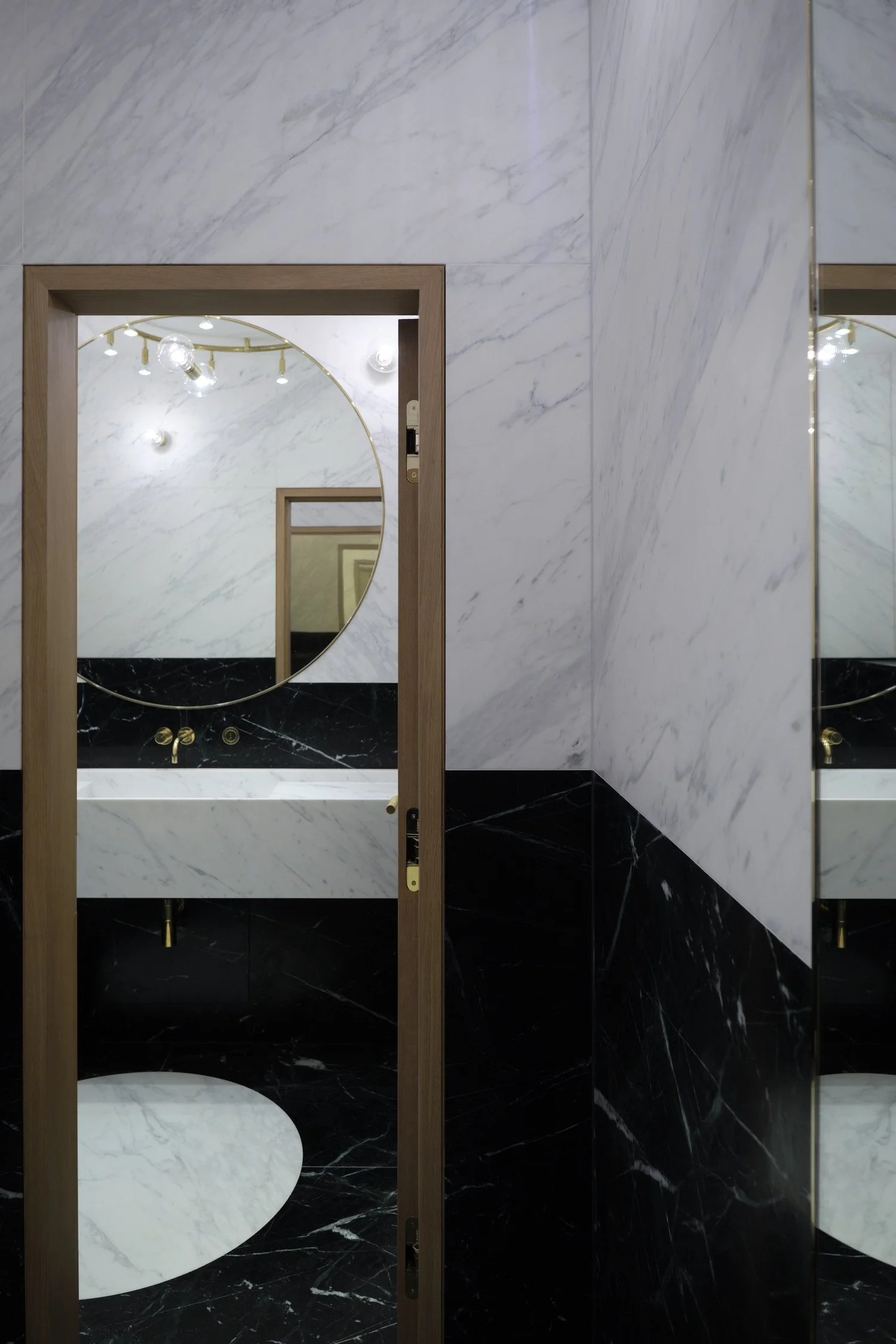 2005 21-01-29-386-Web.jpg