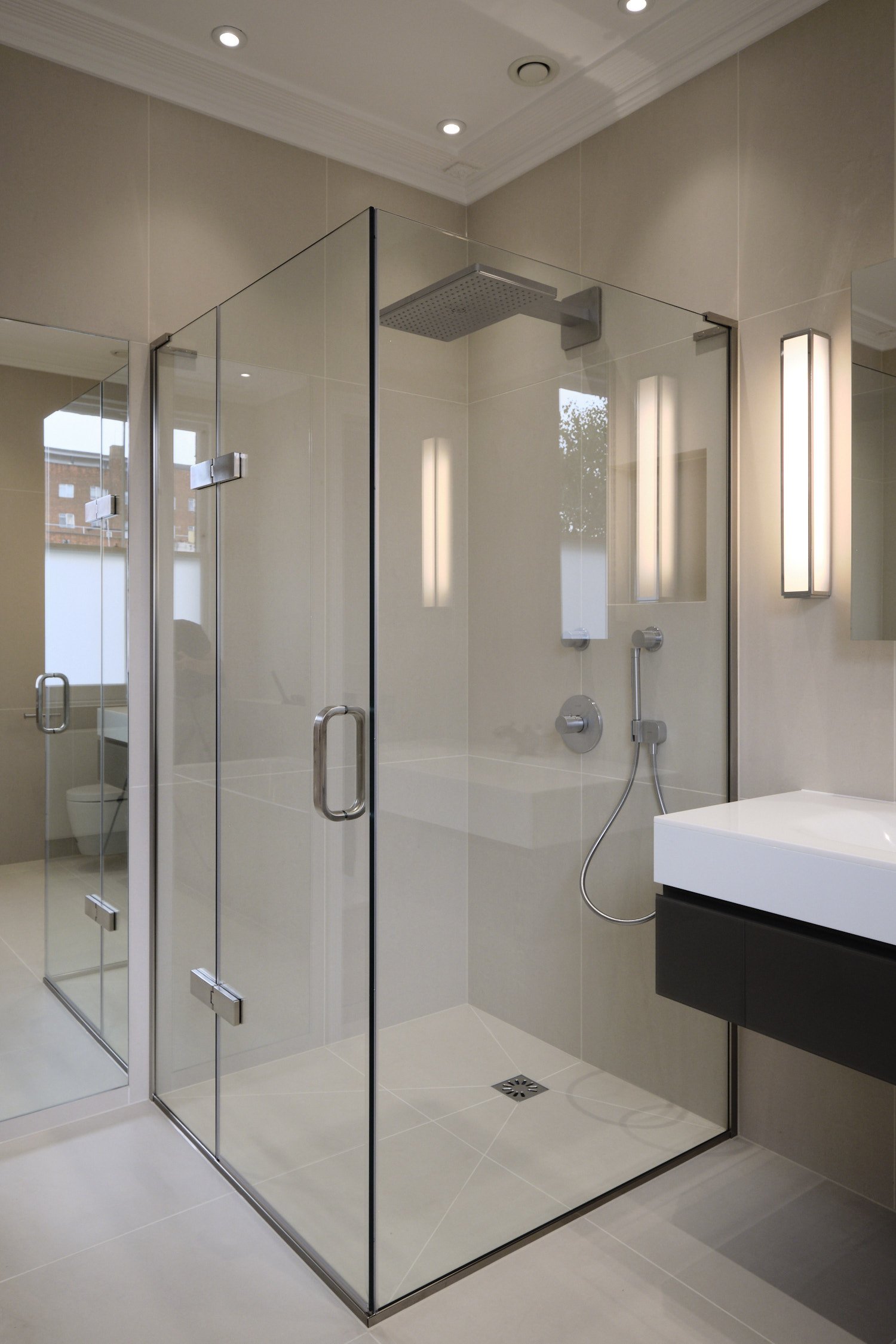 1610 Edwards Square 19-05-21 66-Web.jpg