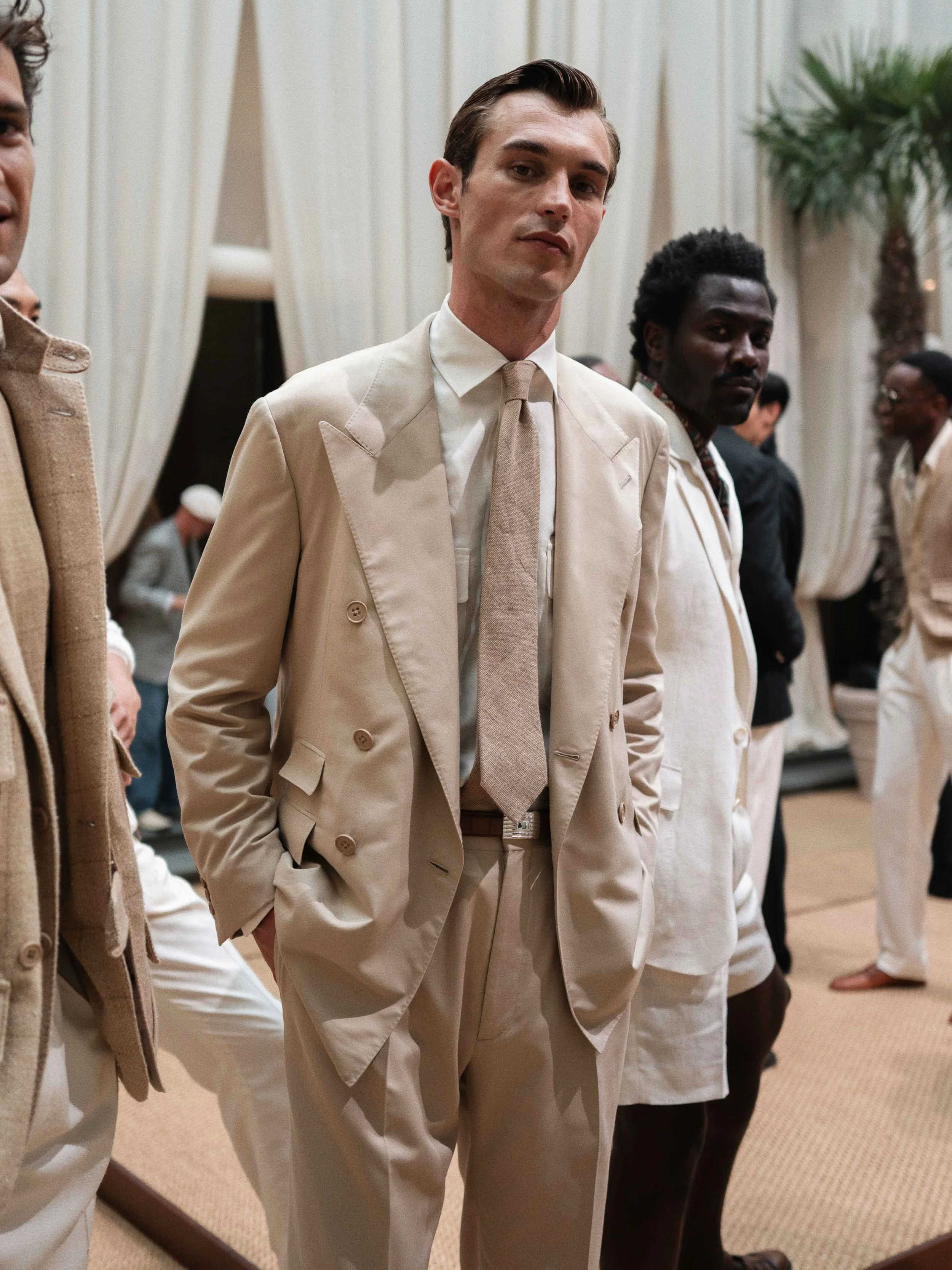 FROM THE RUNWAY TO THE STREES: MENSWEAR TRENDS 2026