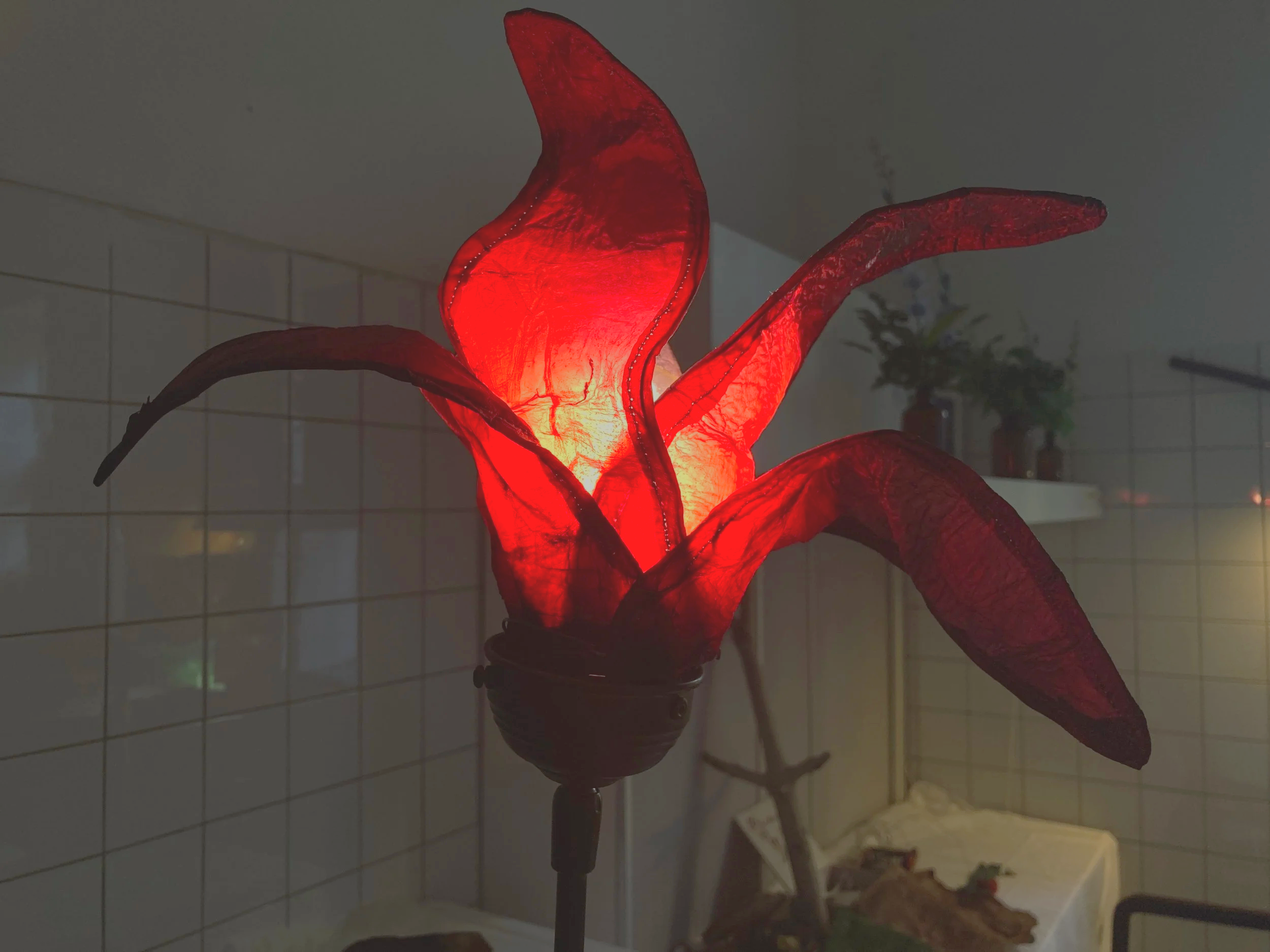 %27Prakriti+lamp%27+in+the+shape+of+a+flower+made+from+kombucha+leather%2C+displayed+at+Dutch+Design+Week+%2723.png