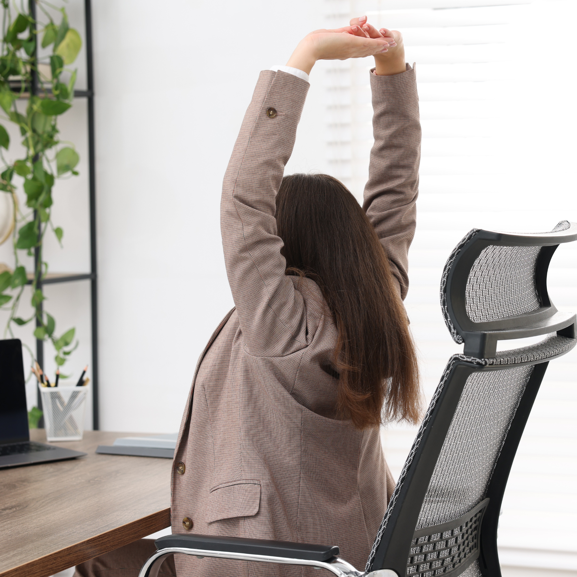Why Stretch Breaks During the Workday Matter More Than You Think